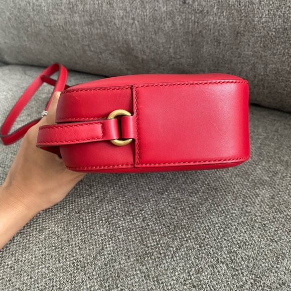 ✨✨Gucci Bee Web Camera Bag✨✨ - Picture 8 of 16